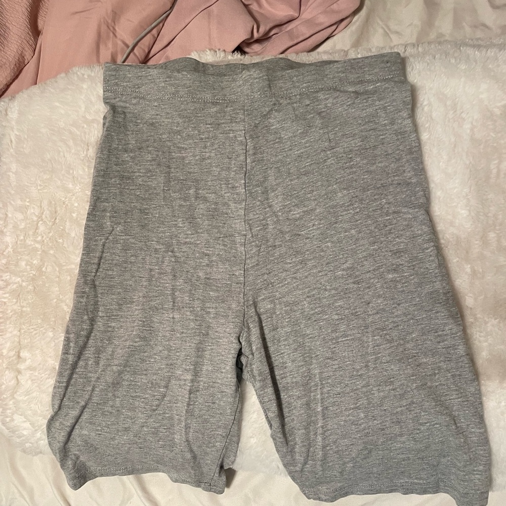 H&M gray biker shorts size extra small